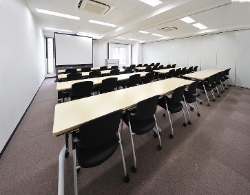 会議室B＋C（横スクール型36名）